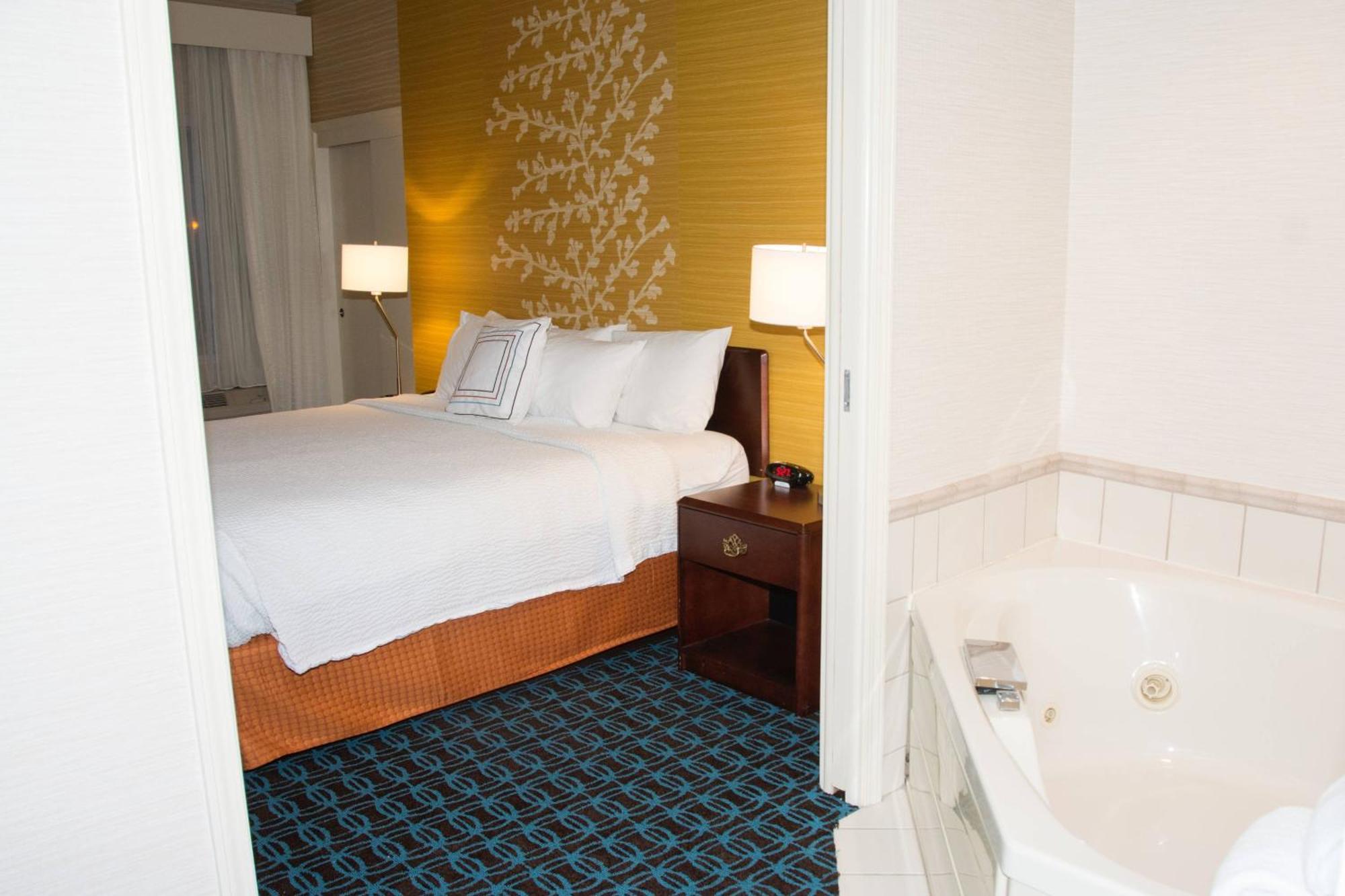 Fairfield Inn & Suites Butler Ngoại thất bức ảnh