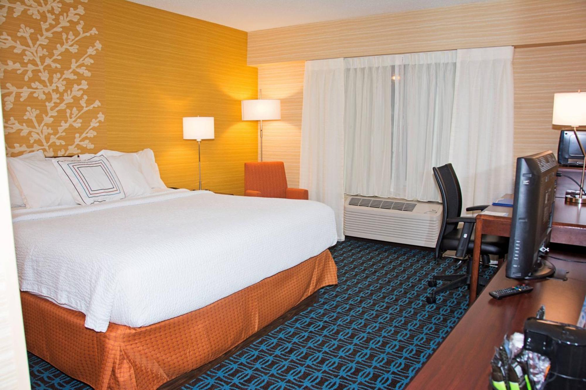 Fairfield Inn & Suites Butler Ngoại thất bức ảnh
